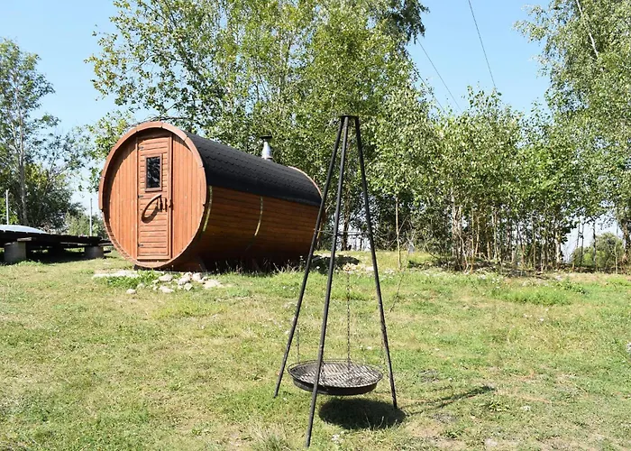 Dom wakacyjny 2 Bedroom In *